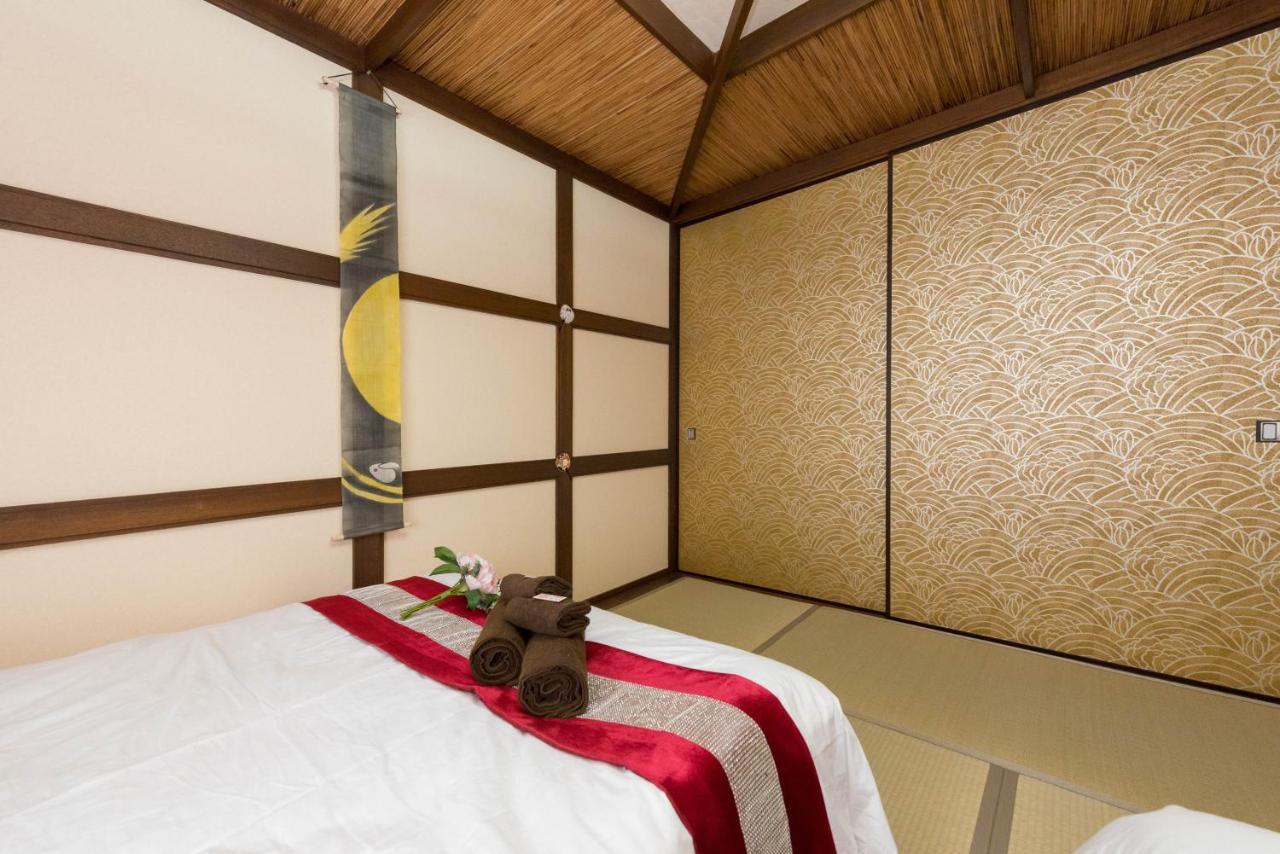 The Bamboo Moon Palace / Shin-Osaka Exteriör bild